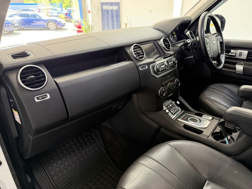 USED 2016 16 LAND ROVER DISCOVERY 4 3.0 SD V6 Graphite SUV 5dr Diesel Auto 4WD Euro 6 (s/s) (256 bhp) 