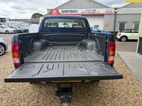 USED 2008 58 TOYOTA HI-LUX TOYOTA  HILUX 3.0 D4D DIESEL PICK UP BLUE NO VAT!!! Excellent Condition NO VAT