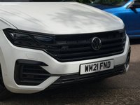 USED 2021 21 VOLKSWAGEN TOUAREG 3.0 TSI V6 Black Edition SUV 5dr Petrol Tiptronic 4Motion Euro 6 (s/s) (340 ps) 
