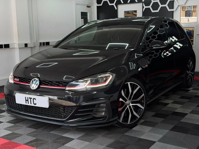 View our VOLKSWAGEN GOLF