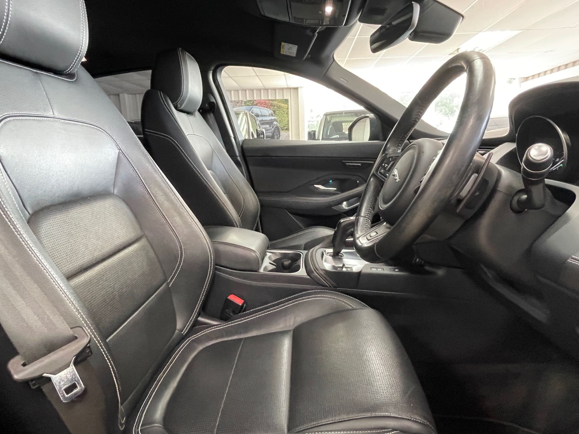 USED 2019 19 JAGUAR E-PACE 2.0 D180 R-Dynamic SE SUV 5dr Diesel Auto AWD Euro 6 (s/s) (180 ps) 