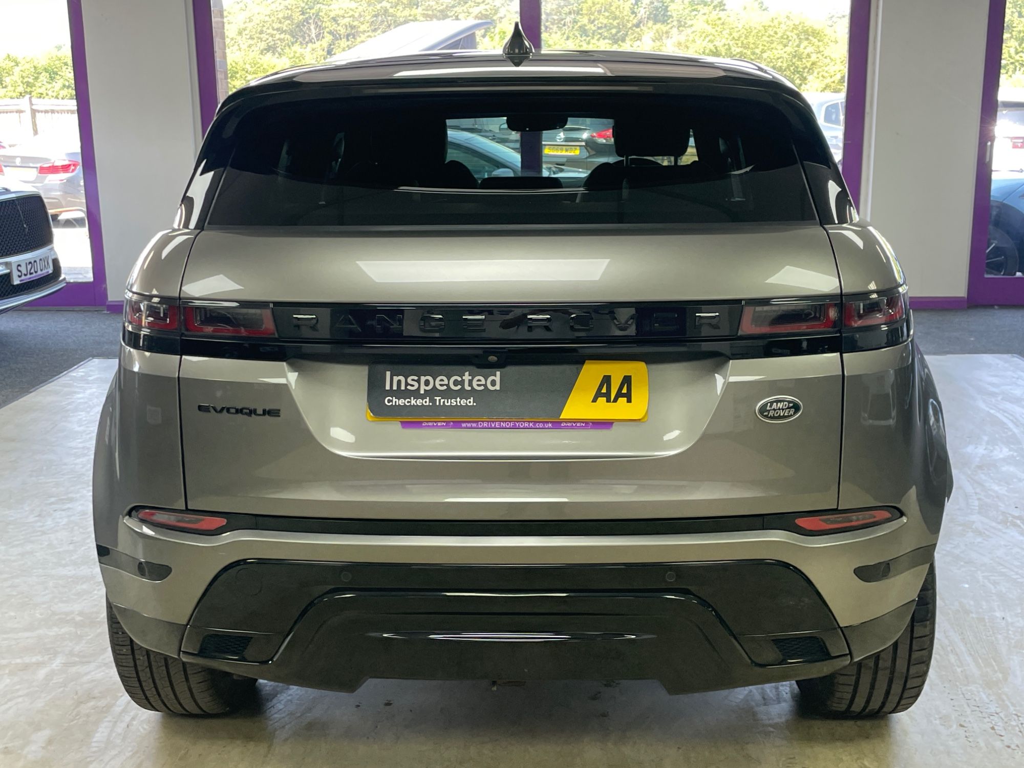 USED 2021 21 LAND ROVER RANGE ROVER EVOQUE 2.0 D200 MHEV R-Dynamic SE SUV 5dr Diesel Auto 4WD Euro 6 (s/s) (204 ps) 