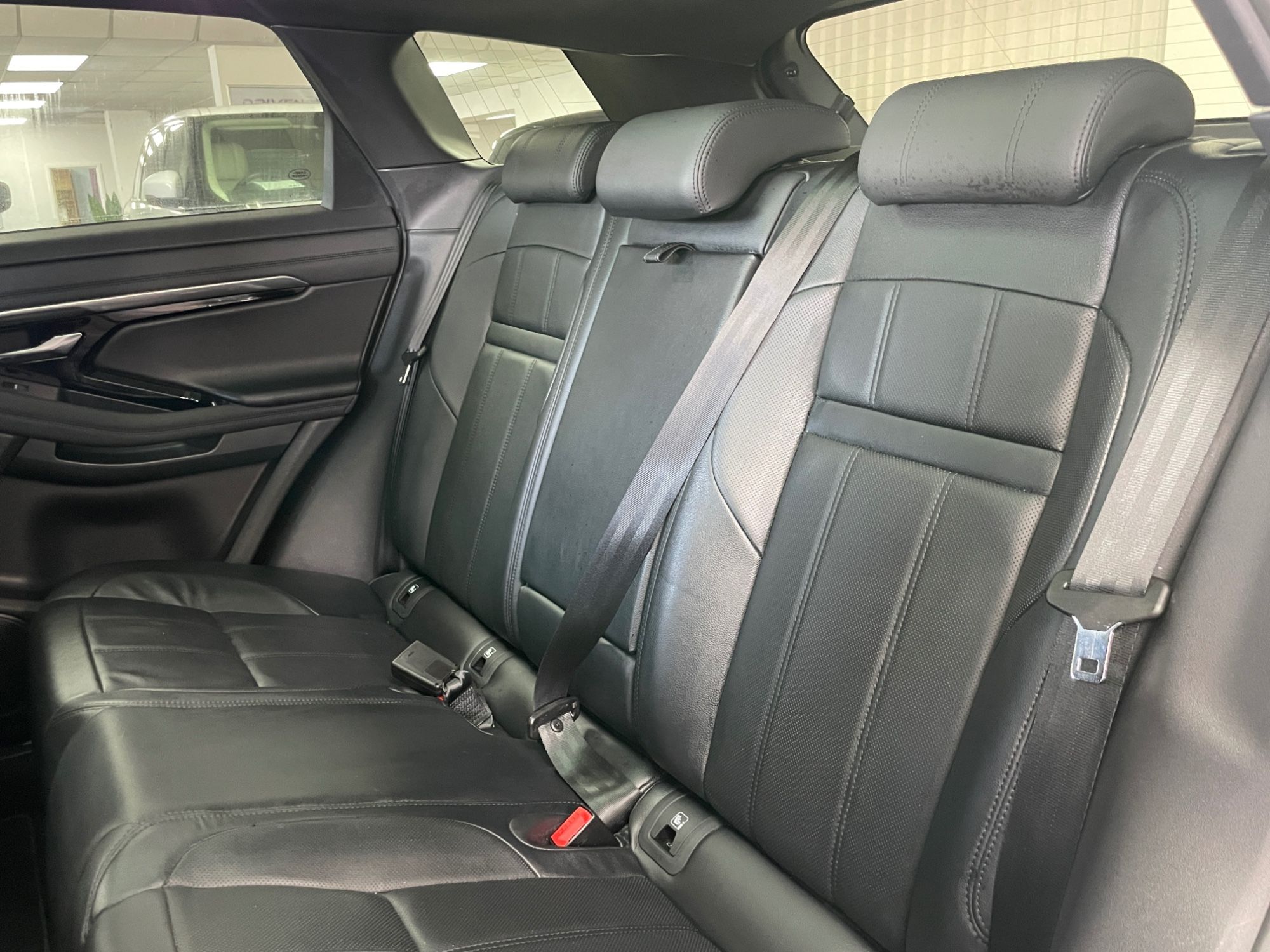 USED 2021 21 LAND ROVER RANGE ROVER EVOQUE 2.0 D200 MHEV R-Dynamic SE SUV 5dr Diesel Auto 4WD Euro 6 (s/s) (204 ps) 