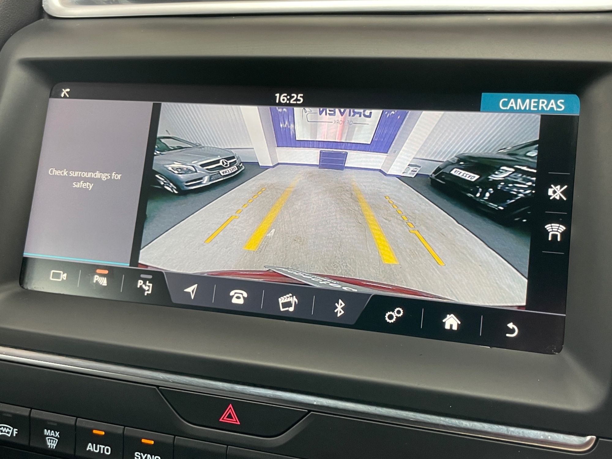 USED 2019 19 JAGUAR E-PACE 2.0 D180 R-Dynamic HSE SUV 5dr Diesel Auto AWD Euro 6 (s/s) (180 ps) 