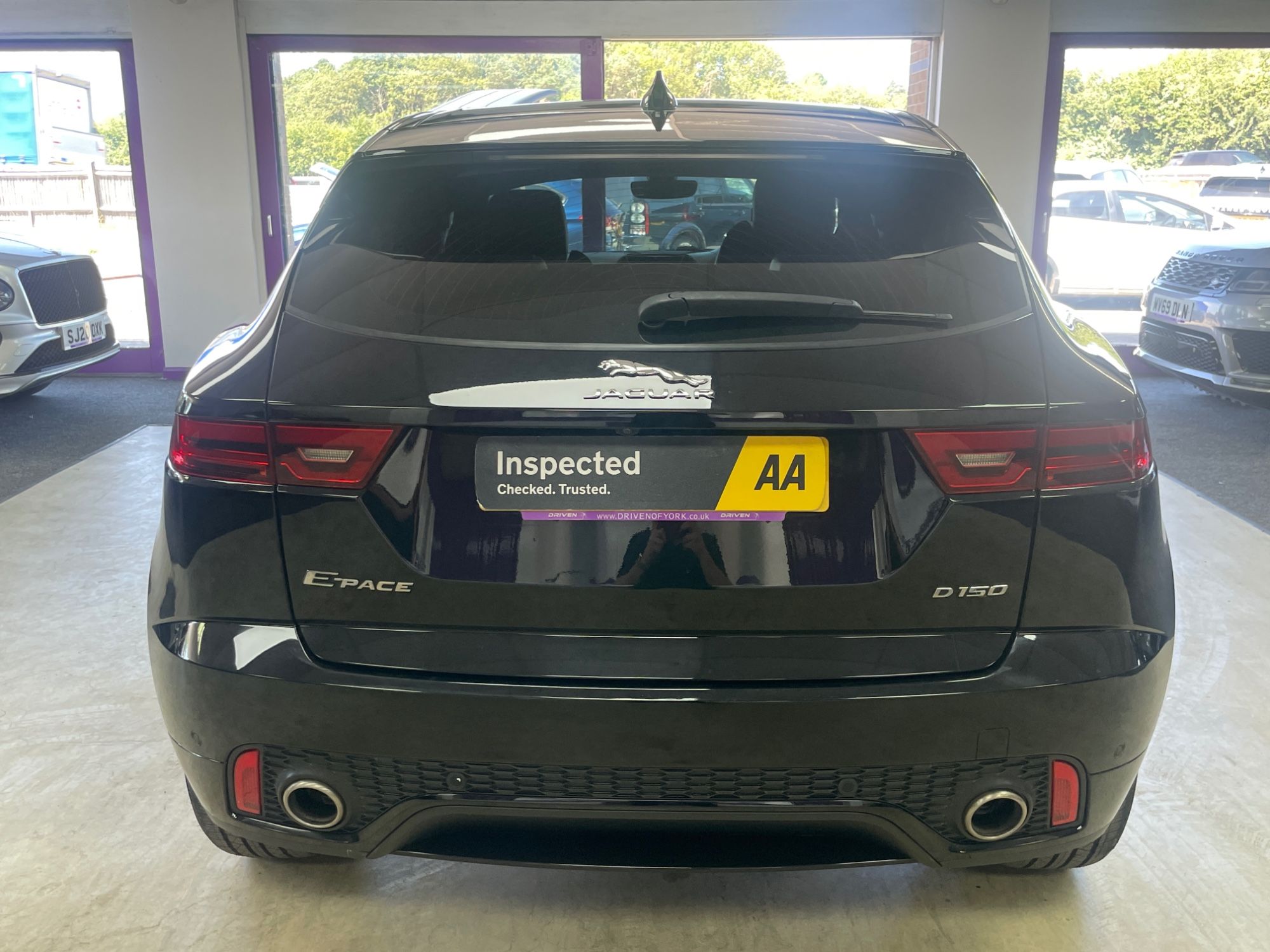 USED 2019 19 JAGUAR E-PACE 2.0 D150 R-Dynamic S SUV 5dr Diesel Manual Euro 6 (s/s) (150 ps) 