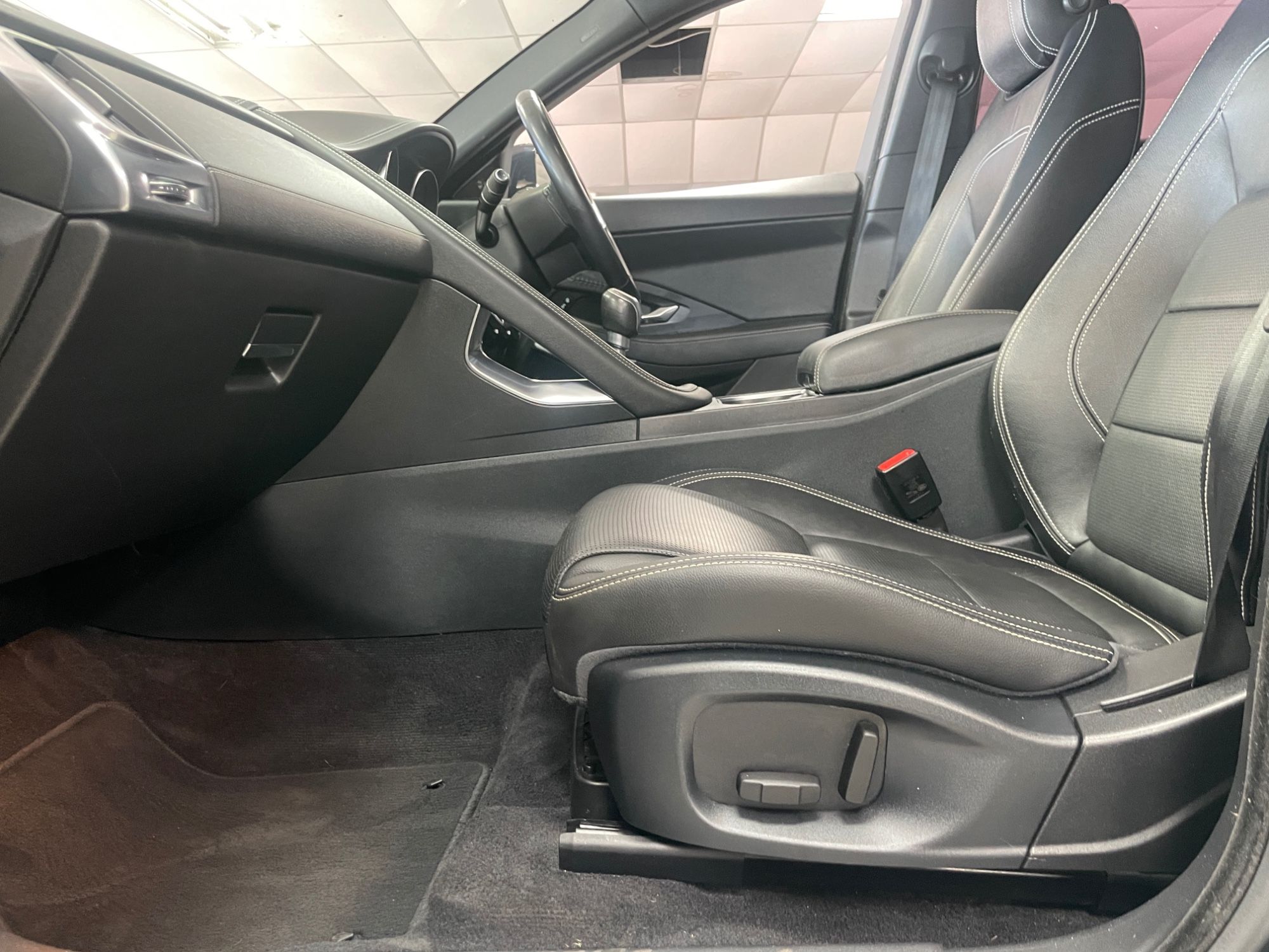 USED 2019 19 JAGUAR E-PACE 2.0 D150 R-Dynamic S SUV 5dr Diesel Manual Euro 6 (s/s) (150 ps) 