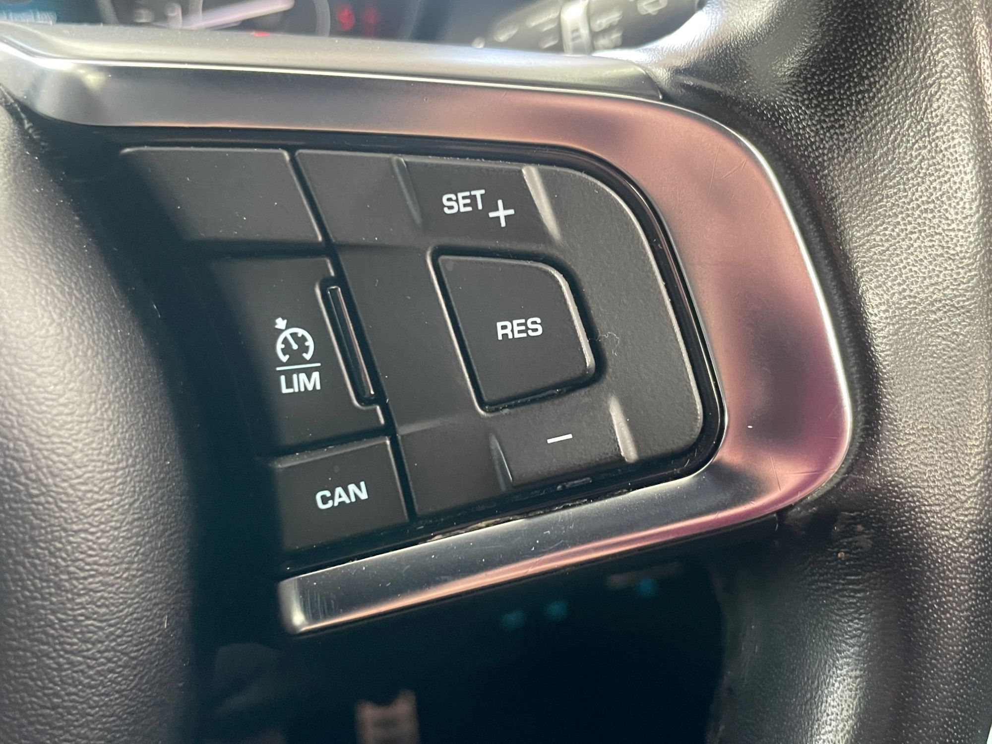USED 2019 19 JAGUAR E-PACE 2.0 D150 R-Dynamic S SUV 5dr Diesel Manual Euro 6 (s/s) (150 ps) 