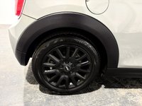 USED 2017 17 MINI HATCH 1.5 Cooper Hatchback 3dr Petrol Manual Euro 6 (s/s) (136 ps) Air Con-2 Keys-Great History