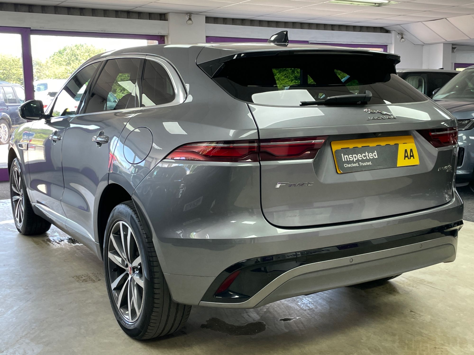 USED 2022 22 JAGUAR F-PACE 2.0 P400e 17.1kWh R-Dynamic SE SUV 5dr Petrol Plug-in Hybrid Auto AWD Euro 6 (s/s) (404 ps) 