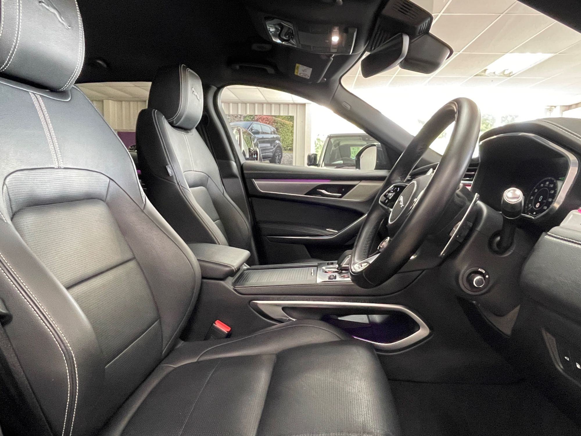 USED 2022 22 JAGUAR F-PACE 2.0 P400e 17.1kWh R-Dynamic SE SUV 5dr Petrol Plug-in Hybrid Auto AWD Euro 6 (s/s) (404 ps) 