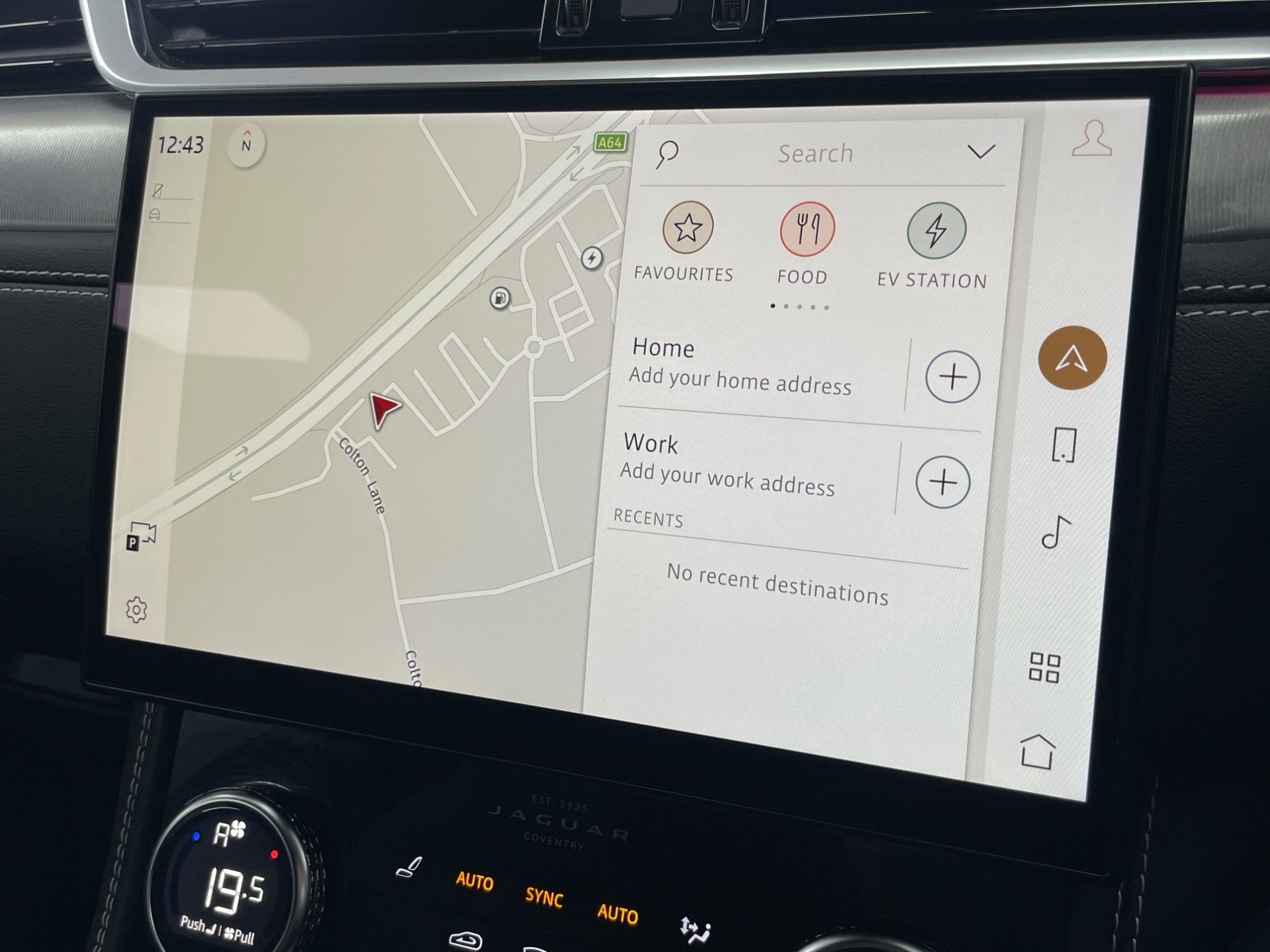 USED 2022 22 JAGUAR F-PACE 2.0 P400e 17.1kWh R-Dynamic SE SUV 5dr Petrol Plug-in Hybrid Auto AWD Euro 6 (s/s) (404 ps) 