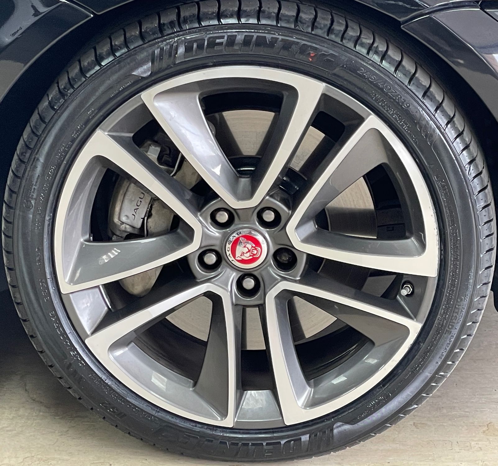 USED 2022 71 JAGUAR F-TYPE 2.0i R-Dynamic Coupe 2dr Petrol Auto Euro 6 (s/s) (300 ps) 