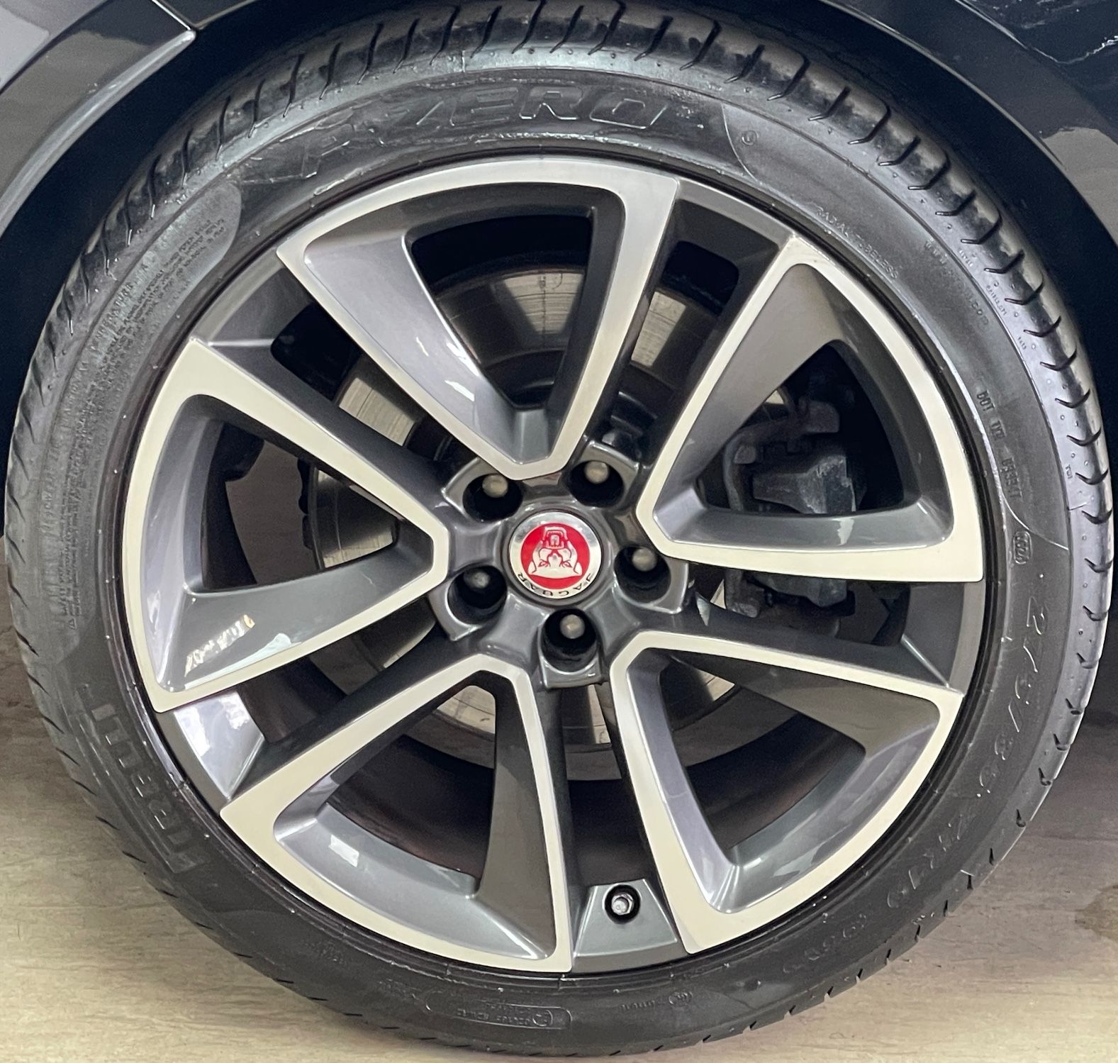 USED 2022 71 JAGUAR F-TYPE 2.0i R-Dynamic Coupe 2dr Petrol Auto Euro 6 (s/s) (300 ps) 