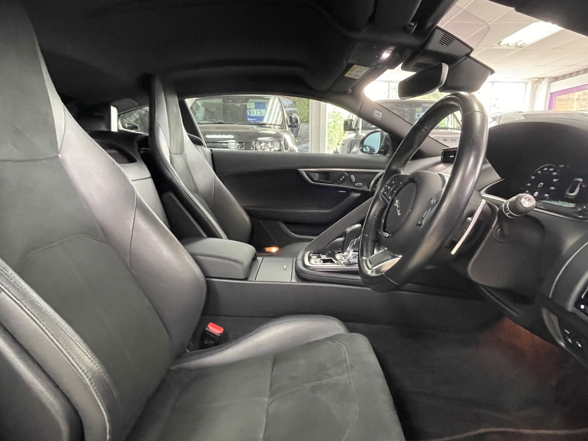 USED 2022 71 JAGUAR F-TYPE 2.0i R-Dynamic Coupe 2dr Petrol Auto Euro 6 (s/s) (300 ps) 