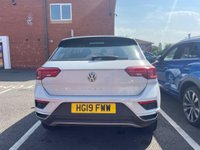 USED 2019 19 VOLKSWAGEN T-ROC 1.6 TDI SE SUV 5dr Diesel Manual Euro 6 (s/s) (115 ps) 12m MOT INCLUDED, 1 FORMER KEEPER