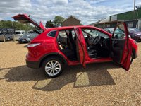 USED 2015 65 NISSAN QASHQAI 1.2 DIG-T Acenta SUV 5dr Petrol Manual 2WD Euro 6 (s/s) (115 ps) FAMILY SUV