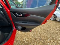 USED 2015 65 NISSAN QASHQAI 1.2 DIG-T Acenta SUV 5dr Petrol Manual 2WD Euro 6 (s/s) (115 ps) FAMILY SUV