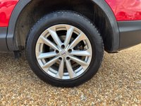 USED 2015 65 NISSAN QASHQAI 1.2 DIG-T Acenta SUV 5dr Petrol Manual 2WD Euro 6 (s/s) (115 ps) FAMILY SUV