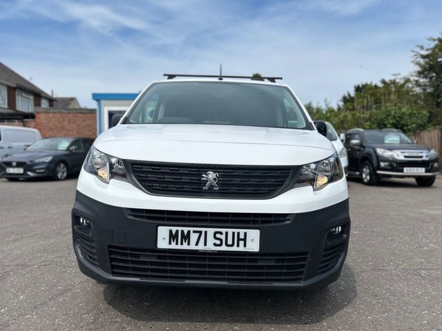 View our PEUGEOT PARTNER