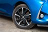 USED 2017 17 TOYOTA YARIS 1.5 VVT-h Blue Bi-Tone Hatchback 5dr Petrol Hybrid E-CVT Euro 6 (s/s) (100 ps) 
