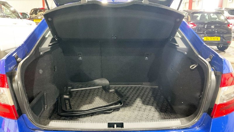 2019 Škoda Octavia in blue — photo 11 of 11