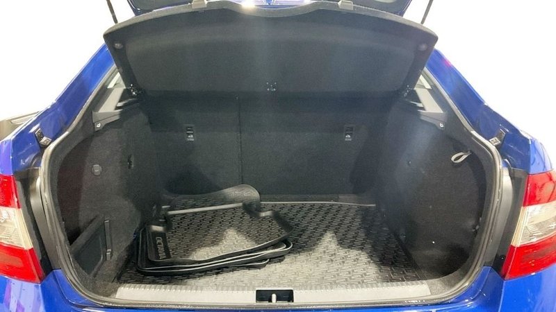 2019 Škoda Octavia in blue — photo 10 of 14