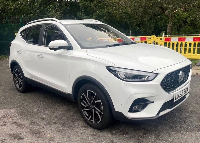 View our MG MG ZS 1.0 T-GDI Exclusive Auto Euro 6 5dr