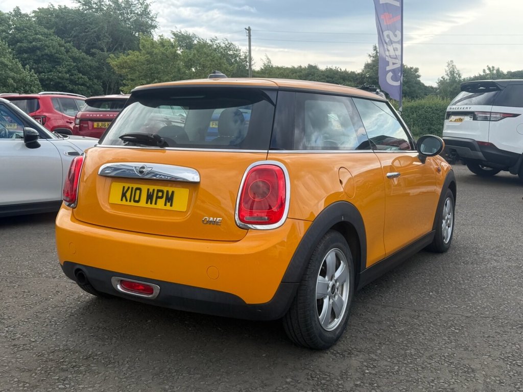 2015 Mini Hatch thumbnail 7