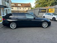 USED 2021 21 BMW 5 SERIES 2.0 530e 12kWh SE Touring 5dr Petrol Plug-in Hybrid Steptronic Euro 6 (s/s) (292 ps) Full BMW Service History  |  Only 2 Owners From Brand New  |  2 Keys