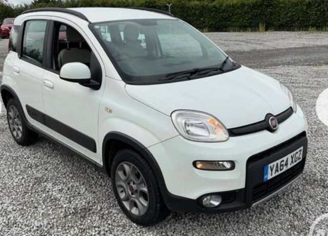 View our Fiat Panda 0.9 TwinAir 4x4 Hatchback 5dr Petrol Manual Euro 6 (s/s) (85 bhp)