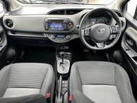 USED 2019 19 TOYOTA YARIS 1.5 VVT-h Icon Tech Hatchback 5dr Petrol Hybrid E-CVT Euro 6 (s/s) (100 ps) 