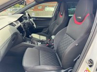 USED 2020 20 SKODA OCTAVIA 2.0 TSI GPF vRS Hatchback 5dr Petrol DSG Euro 6 (s/s) (245 ps) AUTO -- FULL SERVICE HISTORY -- HEATED SEATS -- SAT NAV -- CRUISE