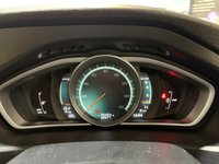 USED 2018 18 VOLVO V40 2.0 T3 GPF Inscription Hatchback 5dr Petrol Manual Euro 6 (s/s) (152 ps) Great Service History-2 Keys-Full Leather-Sat Nav-Leather-Bluetooth-Cruise