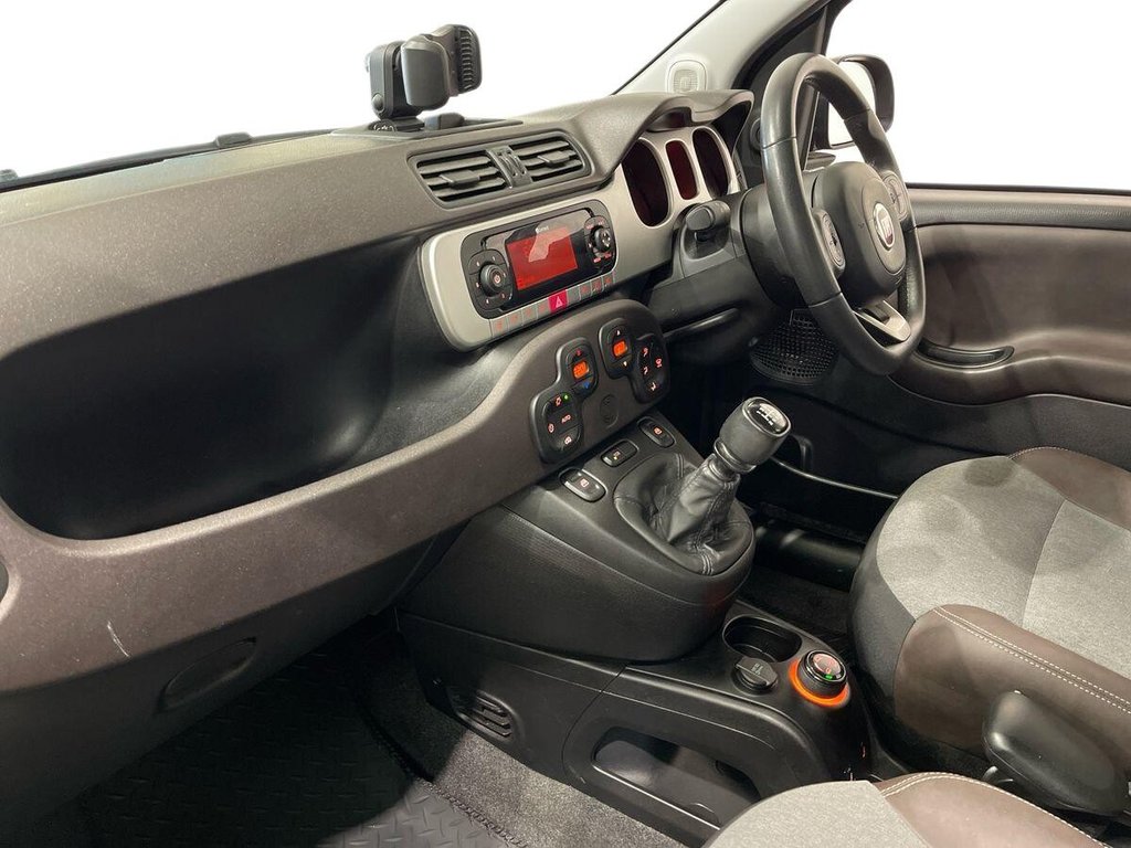 USED 2019 19 FIAT PANDA 0.9 TwinAir Cross Hatchback 5dr Petrol Manual Euro 6 (s/s) (90 bhp) GREAT SERVICE HISTORY BUY CONFIDENT