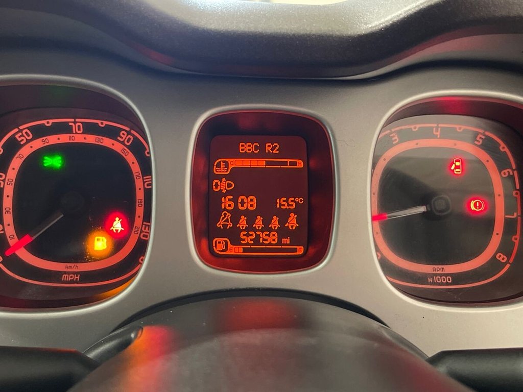 USED 2019 19 FIAT PANDA 0.9 TwinAir Cross Hatchback 5dr Petrol Manual Euro 6 (s/s) (90 bhp) GREAT SERVICE HISTORY BUY CONFIDENT