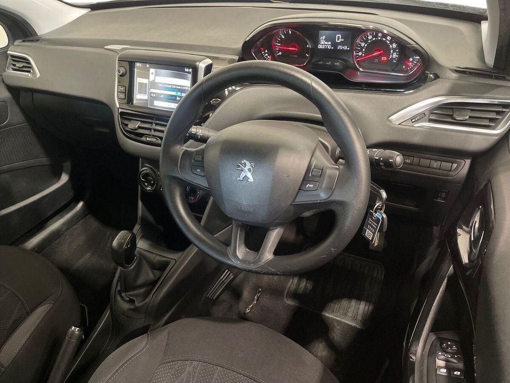 USED 2013 63 PEUGEOT 208 1.2 VTi Active Hatchback 5dr Petrol Manual Euro 5 (82 ps) DAB RADIO