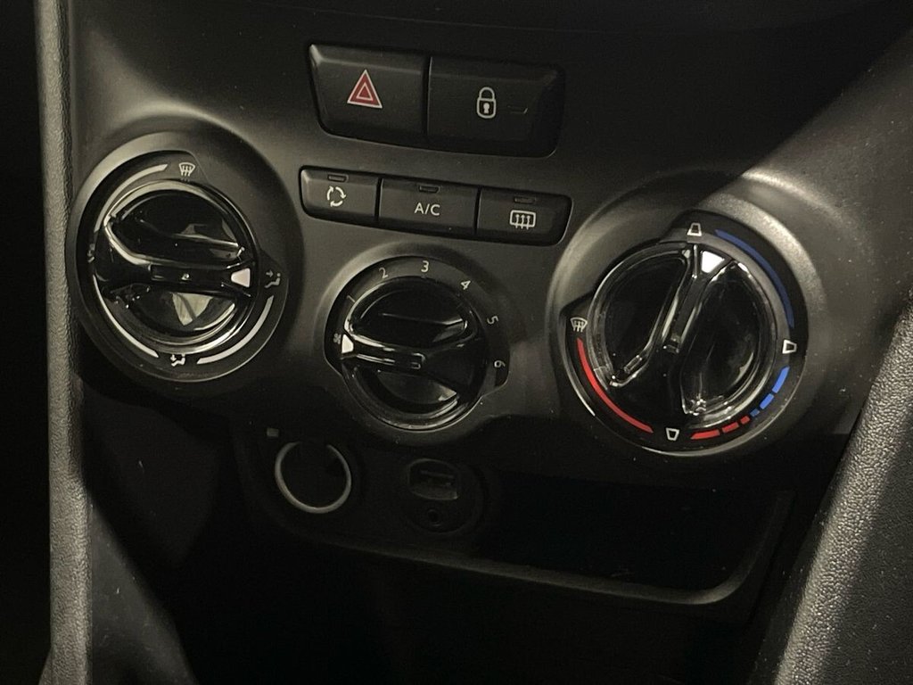 USED 2013 63 PEUGEOT 208 1.2 VTi Active Hatchback 5dr Petrol Manual Euro 5 (82 ps) DAB RADIO