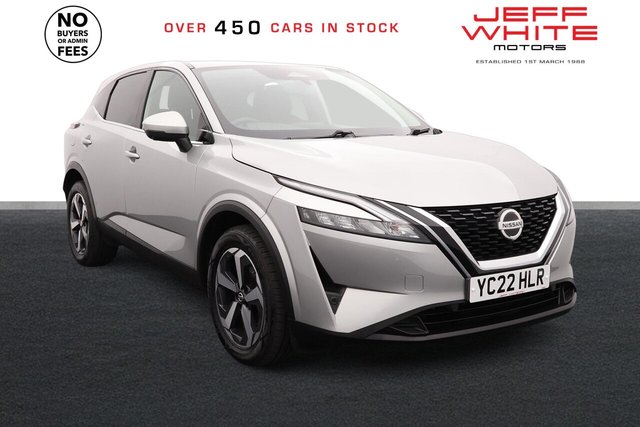 View our NISSAN QASHQAI
