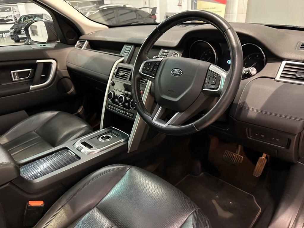USED 2016 66 LAND ROVER DISCOVERY SPORT 2.0 TD4 HSE Black SUV 5dr Diesel Auto 4WD Euro 6 (s/s) (180 ps) SERVICE HISTORY-8 SERVICE VISITS