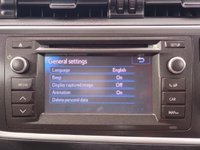 USED 2013 63 TOYOTA AURIS 1.6 V-Matic Icon Hatchback 5dr Petrol Manual Euro 5 (132 ps) Comprehensive TOYOTA Service History  |  Set of 2 Keys