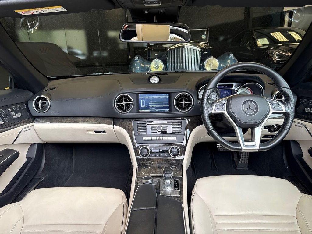 USED 2014 02 MERCEDES-BENZ SL 3.0 SL400 AMG Sport Convertible 2dr Petrol G-Tronic Euro 6 (s/s) (333 ps) GLASS ROOF|NAPPA LEATHER|HK