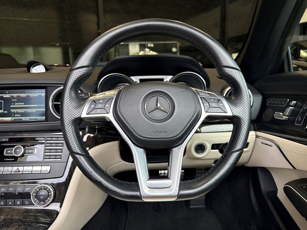 USED 2014 02 MERCEDES-BENZ SL 3.0 SL400 AMG Sport Convertible 2dr Petrol G-Tronic Euro 6 (s/s) (333 ps) GLASS ROOF|NAPPA LEATHER|HK
