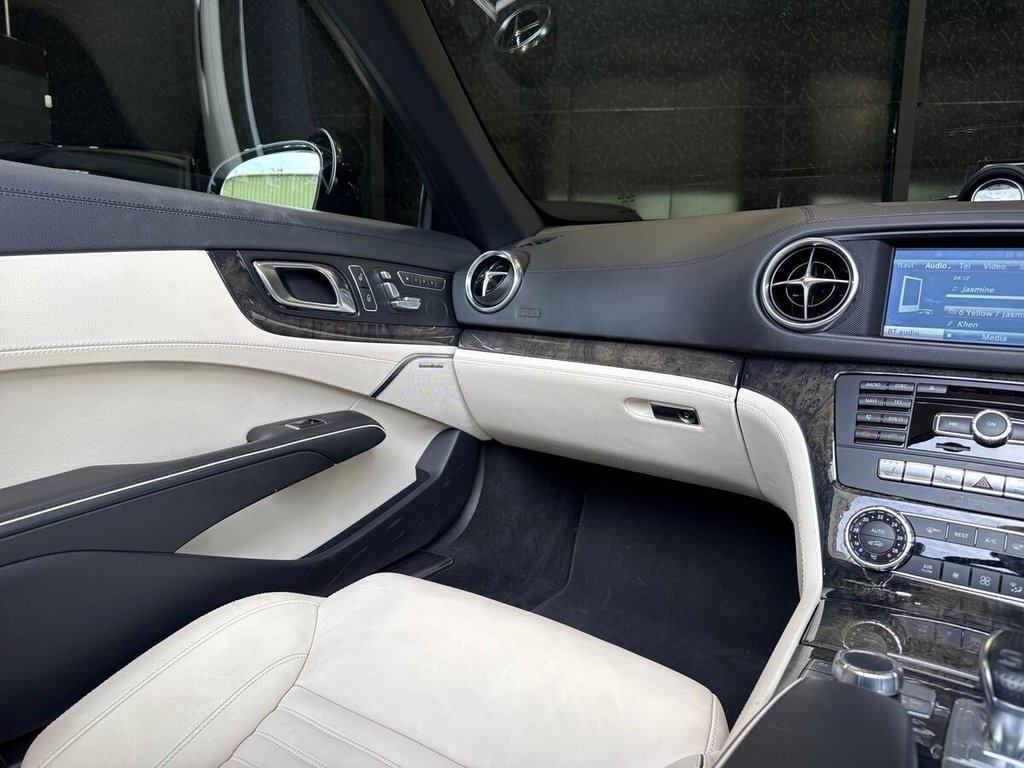 USED 2014 02 MERCEDES-BENZ SL 3.0 SL400 AMG Sport Convertible 2dr Petrol G-Tronic Euro 6 (s/s) (333 ps) GLASS ROOF|NAPPA LEATHER|HK