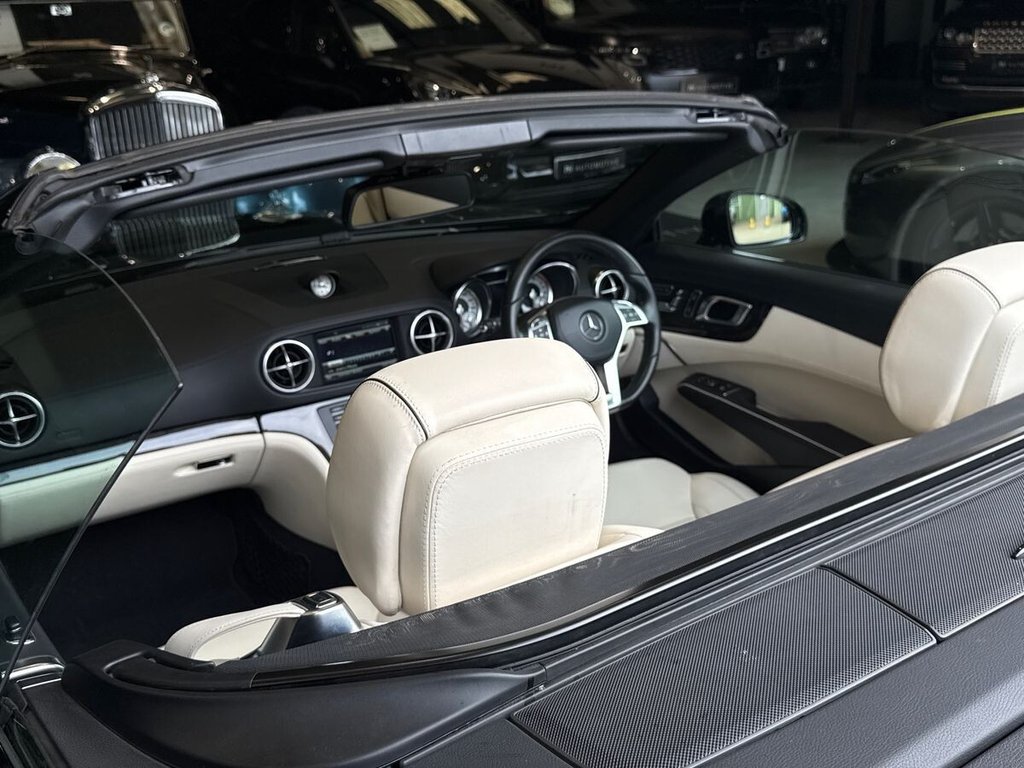 USED 2014 02 MERCEDES-BENZ SL 3.0 SL400 AMG Sport Convertible 2dr Petrol G-Tronic Euro 6 (s/s) (333 ps) GLASS ROOF|NAPPA LEATHER|HK