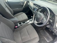 USED 2015 15 TOYOTA AURIS 1.6 V-Matic Icon Hatchback 5dr Petrol Multidrive S Euro 5 (132 ps) VERY LOW MILES + AUTOMATIC + 2 KEYS + NATIONWIDE DELIVERY
