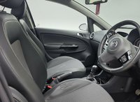 USED 2008 57 VAUXHALL CORSA 1.4i 16v Design Hatchback 5dr Petrol Automatic (a/c) (166 g/km, 89 bhp) 