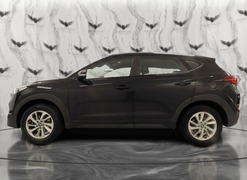 2016 Hyundai Tucson in black — photo 8 of 14