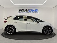 USED 2022 22 VOLKSWAGEN ID.3 Pro 58kWh Life Hatchback 5dr Electric Auto (145 ps) 