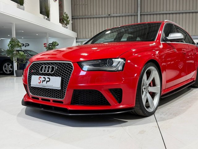 View our AUDI RS4 AVANT