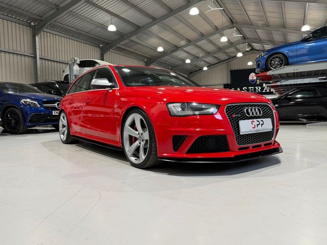 View our AUDI RS4 AVANT